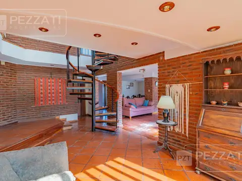 Casa en Venta en Los Pinares, USD 240.000
