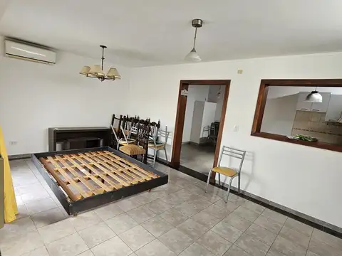 Depto Tipo Casa 3 ambientes con 1 baño