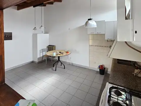 Depto Tipo Casa en Alquiler de 3 ambientes