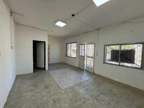 Local en Alquiler en Belen de Escobar, $ 480.000