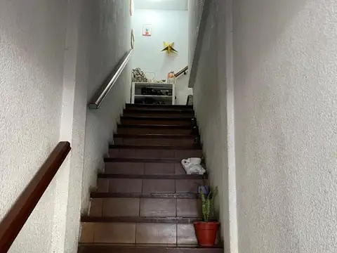 Bernardo De Irigoyen 100, Piso 1
