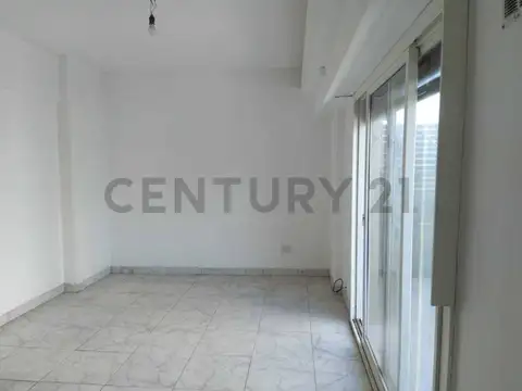Departamento en Venta en Parque Chacabuco, USD 48.800