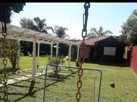 Quinta en Alquiler con 2 cocheras