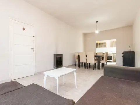 VENTA PH AL FRENTE CON COCHERA Y TERRAZA