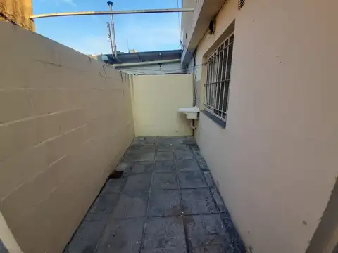 ALQUILER - 2 AMBIENTES