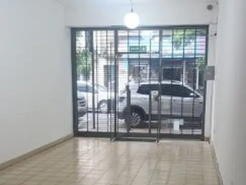Local en Alquiler en Centro, $ 1.800.000