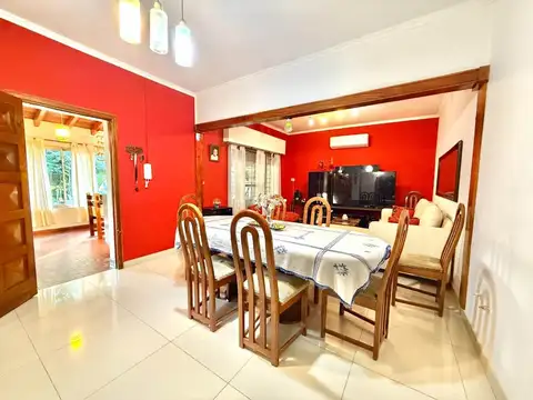 Casa 4 ambientes con 4 baños