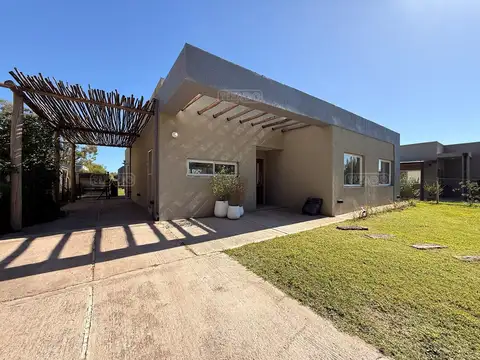 Casa en Alquiler de 3 dormitorios