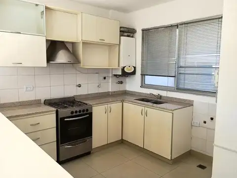 Departamento en Alquiler con 1 cocheras