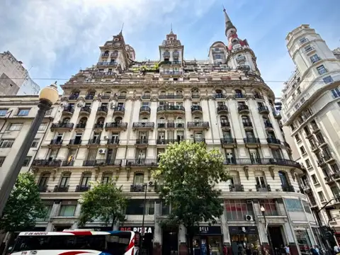 VENTA SEMIPISO EN EDIFICIO BENCICH OPORTUNIDAD