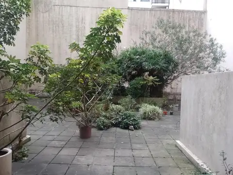 VENTA DEPTO. 3 AMB. EN DUPLEX MUY UMINOSO