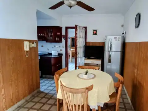 Casa 4 ambientes con 1 baño
