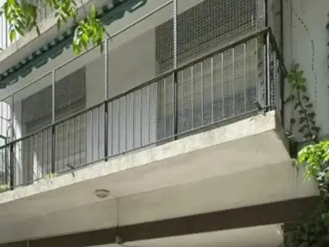 Cochera en venta -Belgrano