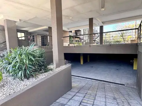 Departamento en Alquiler con 1 cocheras