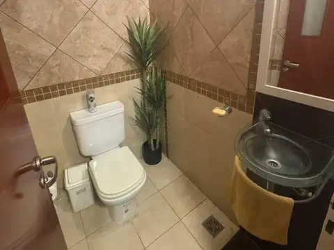 Departamento 4 ambientes con 3 baños