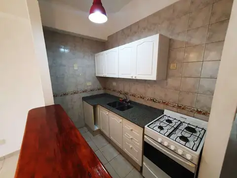 Depto Tipo Casa en Alquiler en Parque Chacabuco, $ 750.000