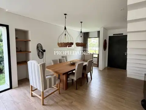 Casa en Venta en Ayres Plaza, USD 560.000