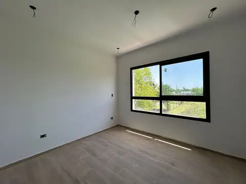 VENTA CASA EN COMPLEJO CERRADO 4 AMB- PILAR