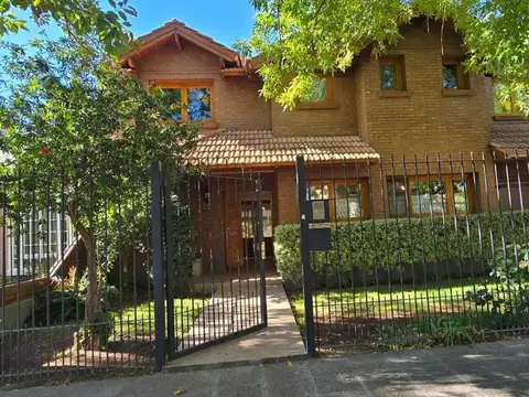 ALQUILER CASA NIVEL GCIAL B. MANZANAR, CIPOLLETTI