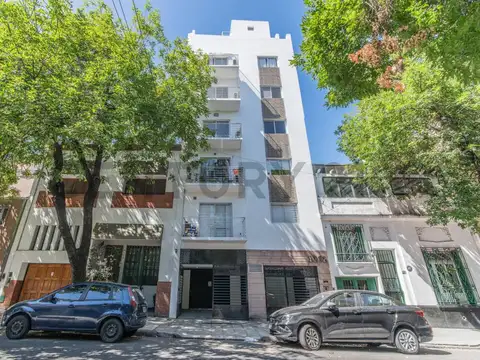 24 de noviembre 1200, Piso 0