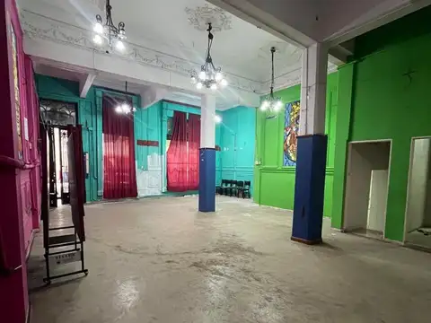 Local en Alquiler en Flores, $ 1.600.000