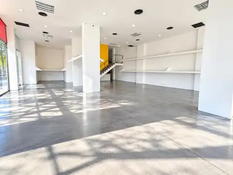 Avenida Rivadavia 15200