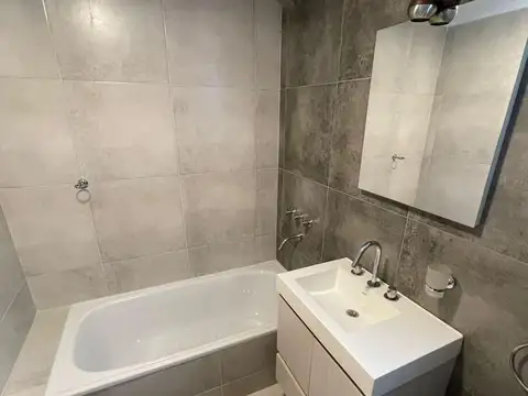 DEPTO. 1 AMB. / APTO PROFESIONAL - ZONA UNIVERSIDAD DE MORON