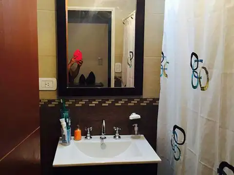 Dpto 3 ambientes en  Caseros centro