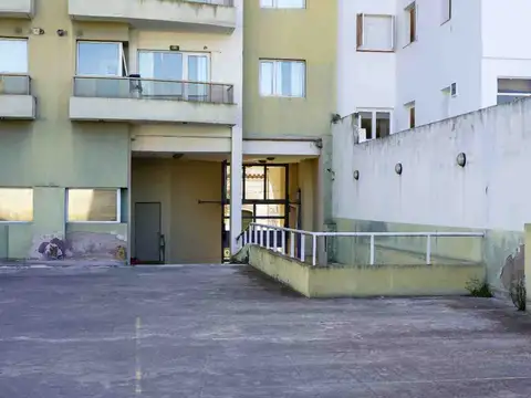 VENTA COCHERA CENTRICA