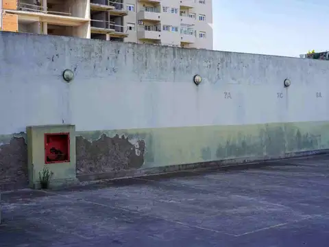 VENTA COCHERA CENTRICA