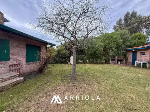 Casa en Venta con 1 cochera