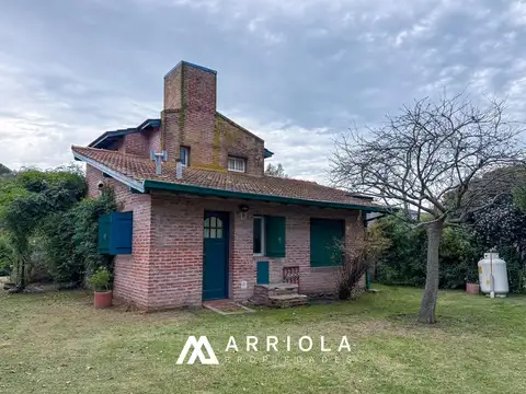 Casa 4 ambientes con 1 baño