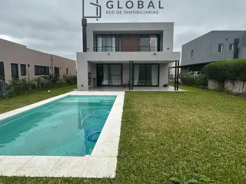 Casa en  venta en Puertos del lago, Araucarias