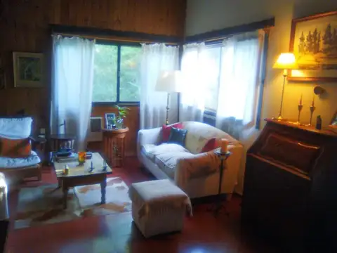 Casa 6 ambientes con 1 baño