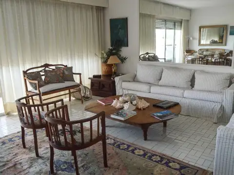 rambla mansa , Piso 4