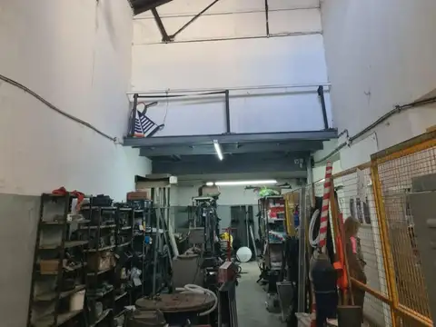 Galpon en Alquiler en Constitucion, USD 4.800