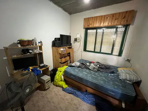 DEPARTAMENTO TIPO CASA EN PLANTA ALTA CON LOCALES