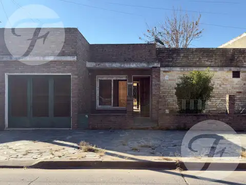 Casa en Venta con 1 cochera
