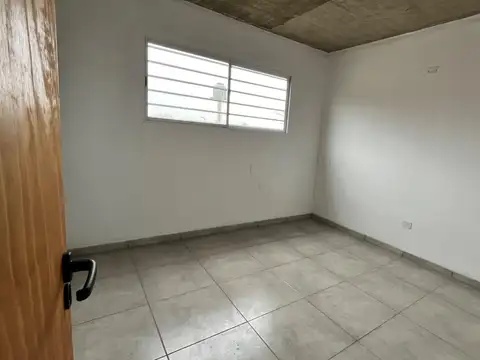 Departamento en Alquiler en Claypole, $ 400.000