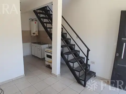 Depto Tipo Casa en Alquiler de 2 ambientes