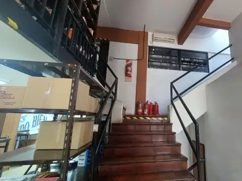 OFICINAS con DEPOSITOS VENTA CABA
