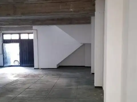 Galpon en Alquiler en Villa del Parque, $ 1.500.000