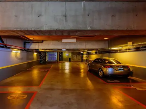 Avenida Raúl Scalabrini Ortiz 1100, Piso 0