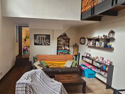 Depto Tipo Casa en Venta de 4 ambientes