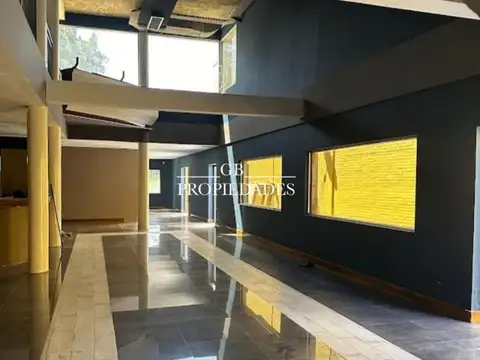 Venta de Local, Pilar