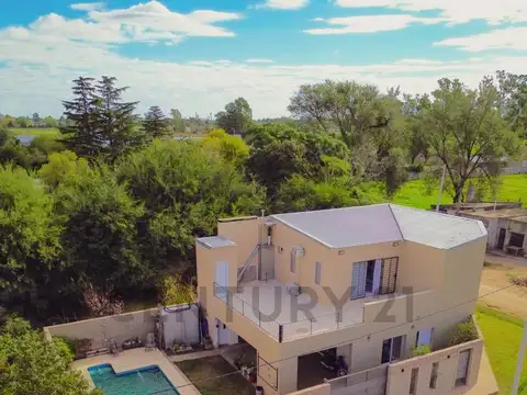 Casa moderna de 3 habitaciones con pileta. VENADO TUERTO