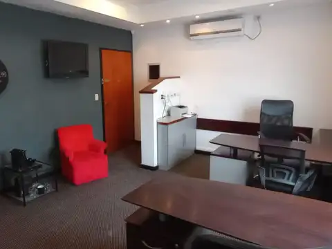 VENTA OFICINA EN CENTRO DE SAN ISIDRO