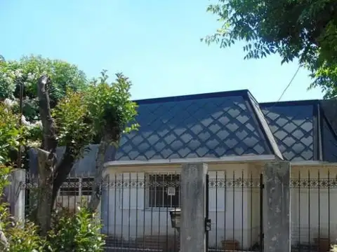 Casa en Venta en Gonnet apto desarrollo