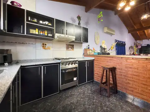 VENTA CASA ALTOS LAFERRER 6 amb COCHERA