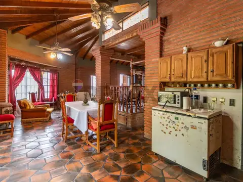 Casa en Venta con 1 cochera